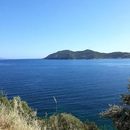 Villa Lux & Zen PalaiónTsiflíkion